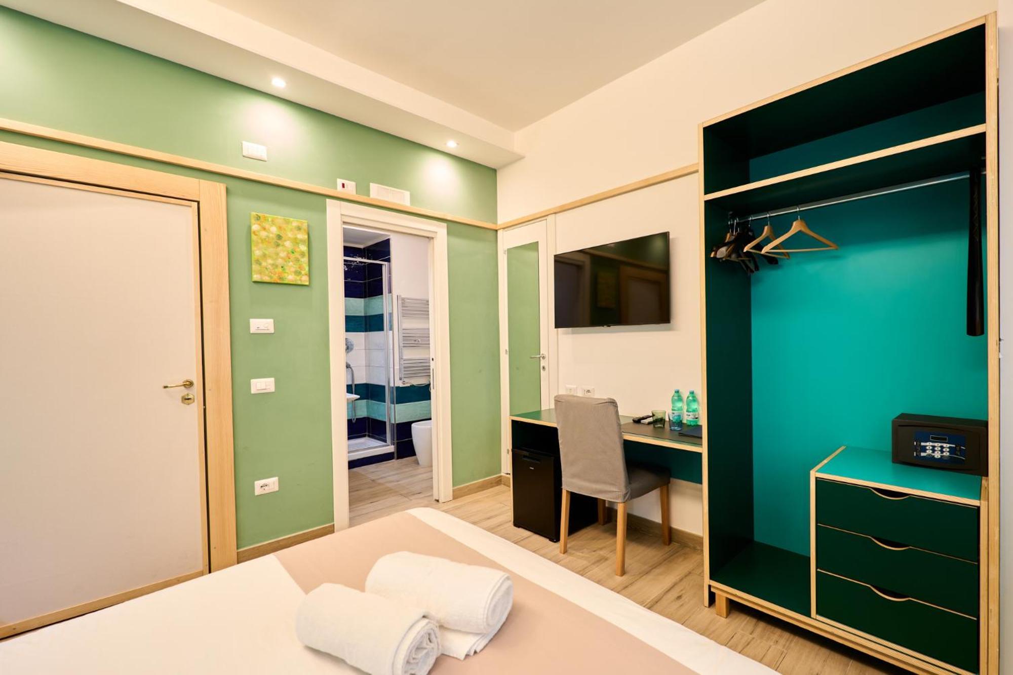 La Marina Hotel Naples Exterior photo